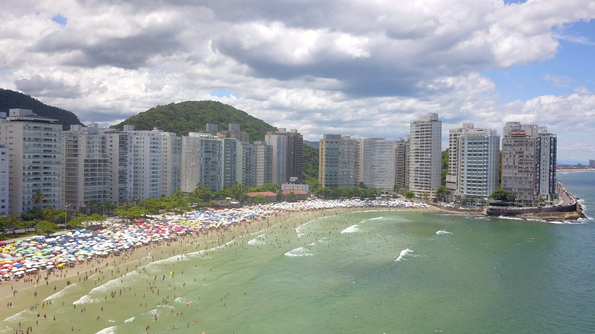 Guarujá deve atrair 400 mil turistas no feriado prolongado