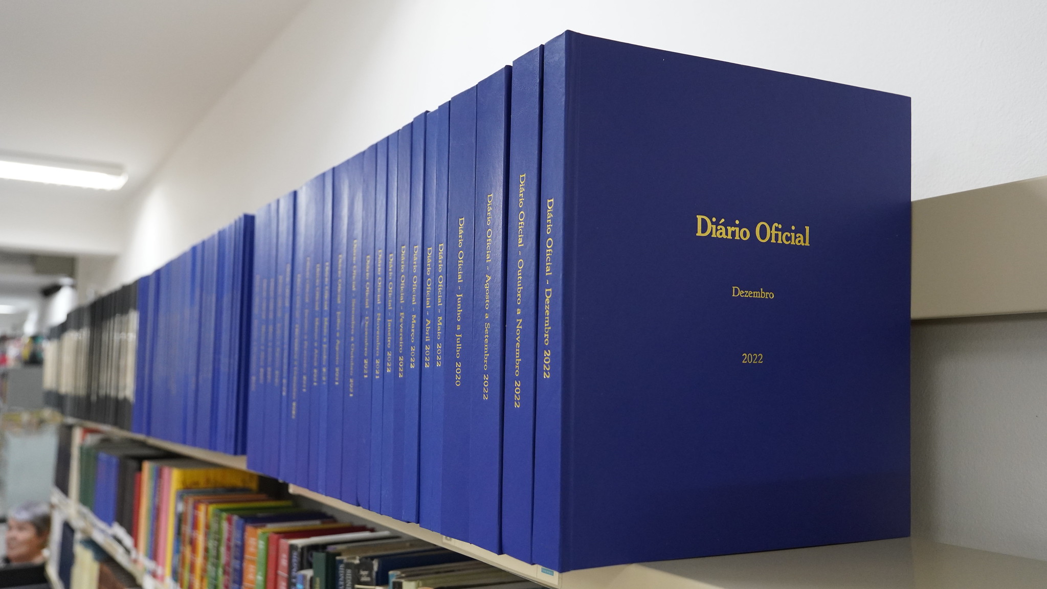 Guarujá perpetua arquivo do Diário Oficial do Município em Biblioteca Municipal