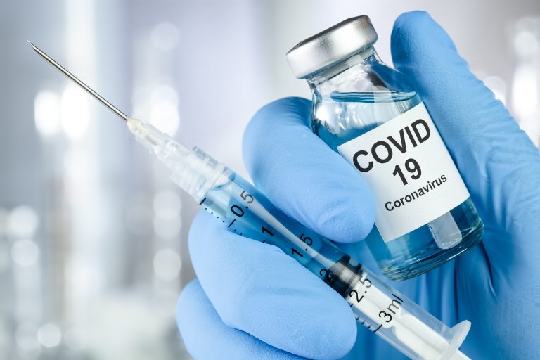 Vacinação de Covid contra variante XBB deve começar em abril, diz Minitério da Saúde