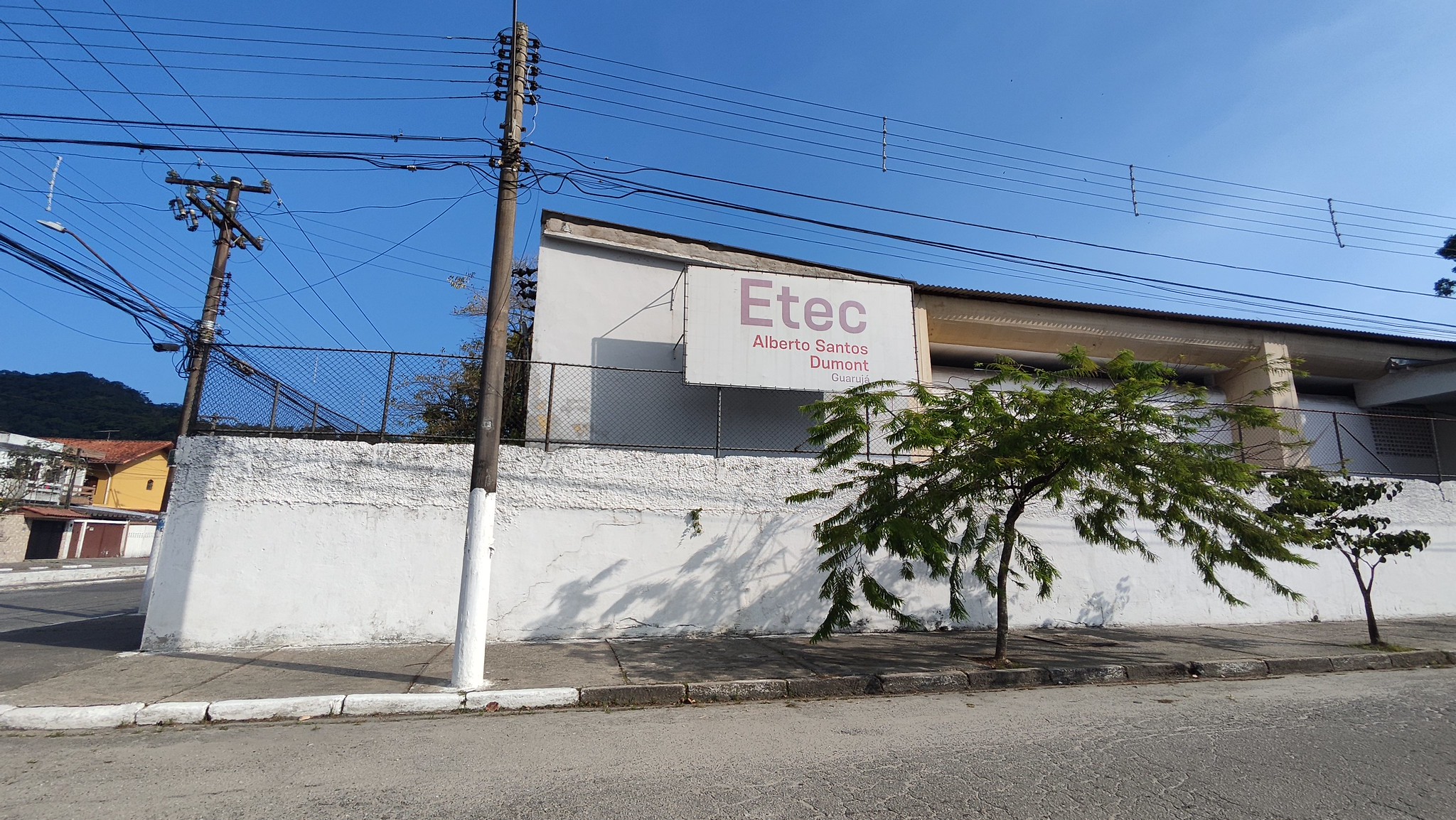 Guarujá terá primeira escola de eletricistas de alta tensão
